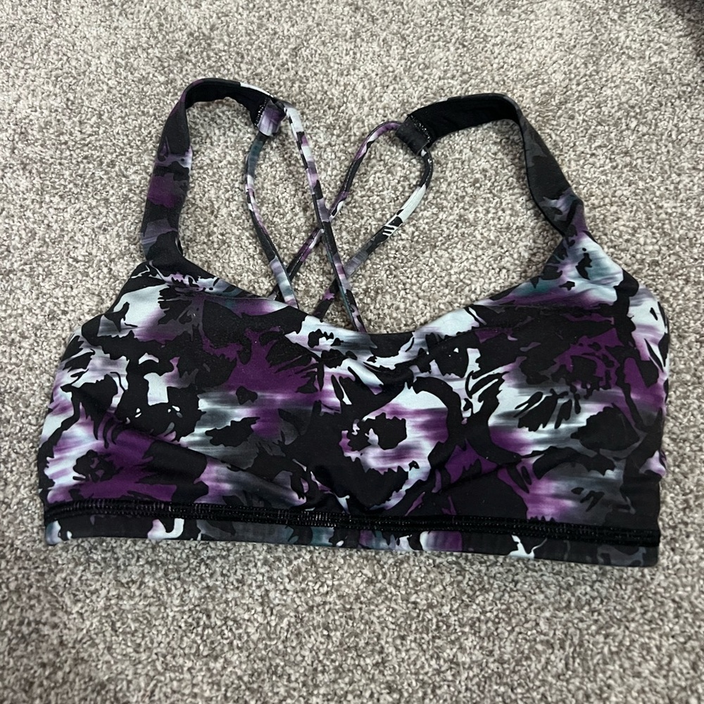 Lululemon free to be sports bra